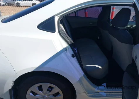 2020 Toyota Corolla L z USA, uszkodzony, nr VIN 5YFDPRAE3LP062692